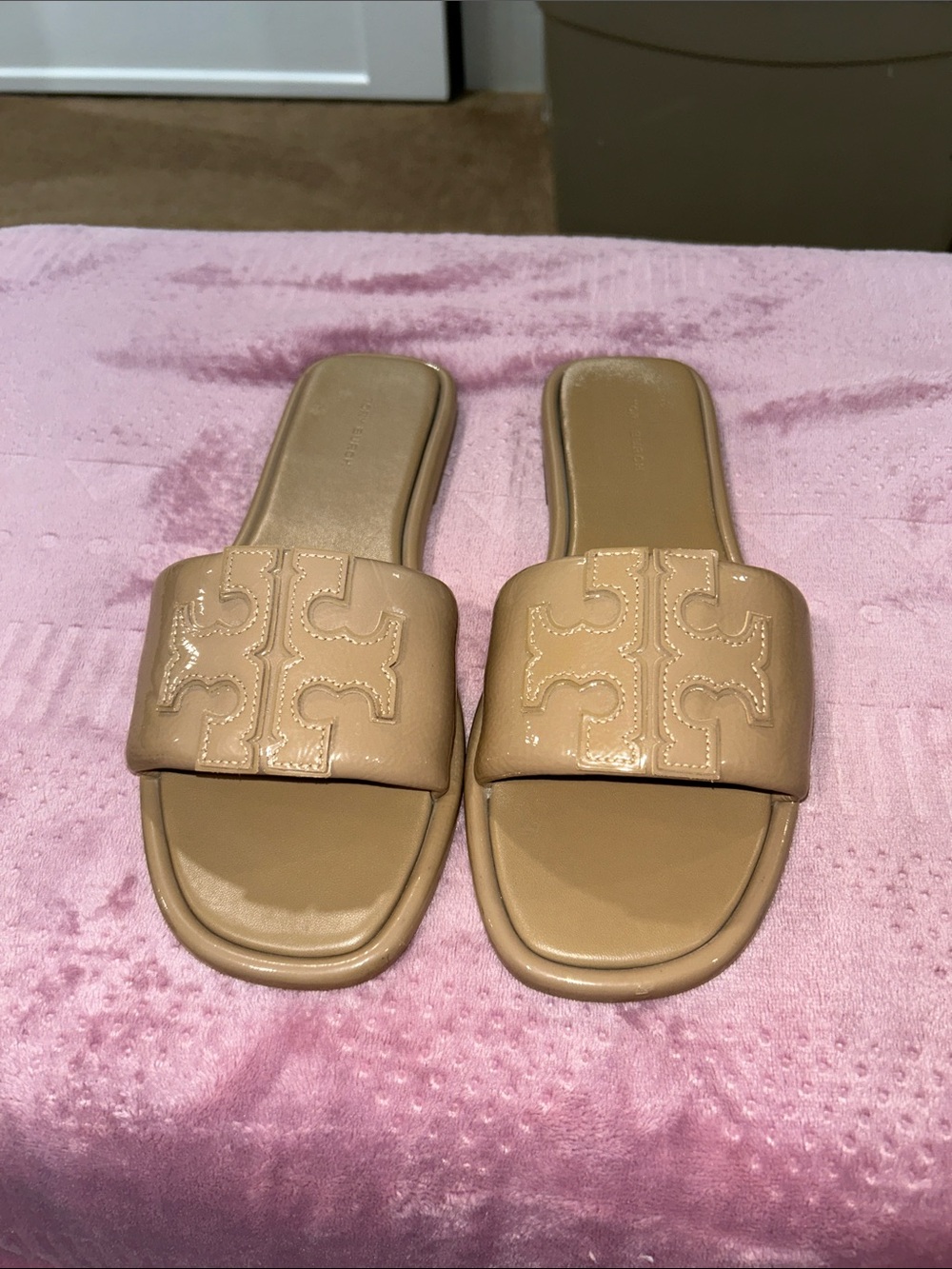 Tory Burch Nude Patent Leather Logo Slide Sandals